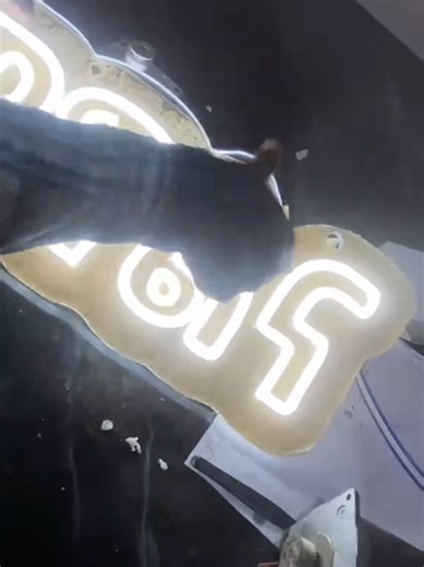 ኒየን ላይት ስልጠና - ሀዋሳ Neon light training #training #Hawassa #neonsign #neonlight #materials