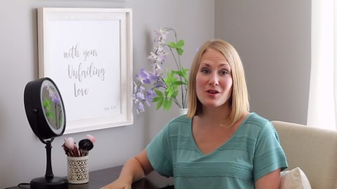 Clean with me!💕 Dollar store cleaning hacks and organization for your vanity!