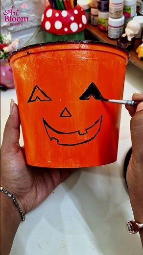 DIY Trick or Treat Halloween Candy Buckets 🎃👻 #trending #halloween #shorts #viral