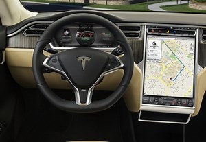Tesla Model S, anteprima ravvicinata del quadro comandi con display da 17 pollici
