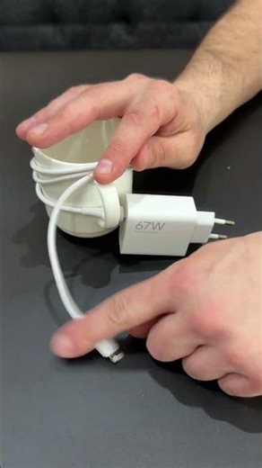 How to Remove a Stuck Cable in Seconds 😳🔥 #shorts 🚀 #lifehacks #viral