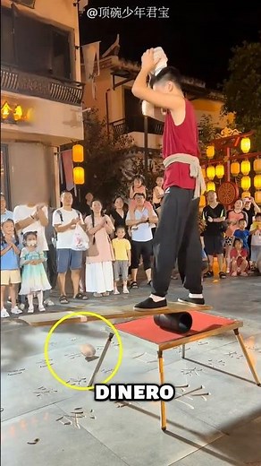 This Man Is The Master Of The Cup Game 😮