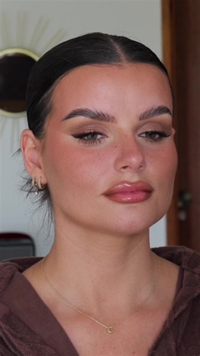 Exploring Beautiful Faces and Self-Expression