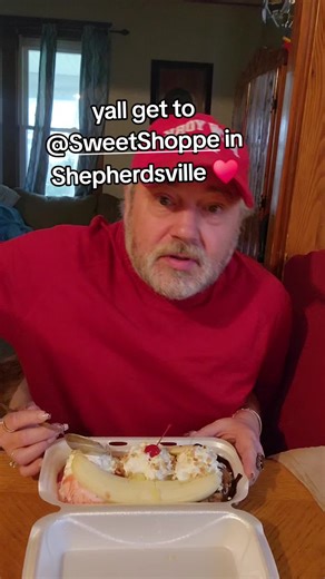 Delicious Banana Split Review at Sweet Shoppe