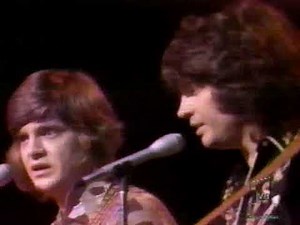 THE EVERLY BROTHERS- "ALL I HAVE TO DO IS DREAM"(LYRICS)