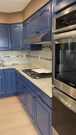 Thinking about updating your kitchen? 👀 Cabinet refinishing gives you the fresh, modern look you want without the cost or mess of a full remodel. Our team sands, primes, and sprays using premium products for a smooth, durable finish that lasts. ✨ Fast. Affordable. Professional. 🎨 Click the link below to schedule your free estimate today! #panoramicpropainting #denverpainters #cabinetrefinishing #coloradopainting #kitchenmakeover #beforeandafter #trustedpros #licensedandinsured #paintingcolorad
