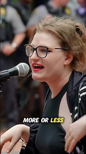 Joe Rogan Reacts to Myron Gaines Exposing Woke Liberal Students’ Logic