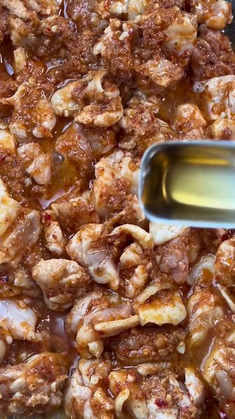 ไก่ผัดพริกแกง: สูตรเด็ดง่ายๆ ทำเองได้ที่บ้าน