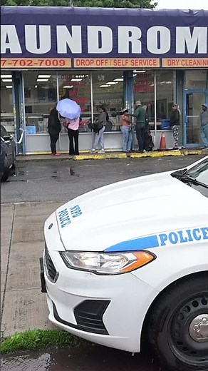 Maniac executes man washing clothes with wife at NYC laundromat #shorts