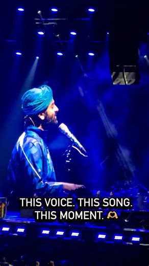 CA Shreyans on Instagram: "Still not over this night 🤍 @arijitsingh #AbuDhabi #bollywoodsongs #LagJaGale #ArijitLive #ArijitSinghLive"