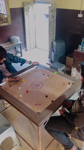 Carrom Game Strategies: Mastering the Board