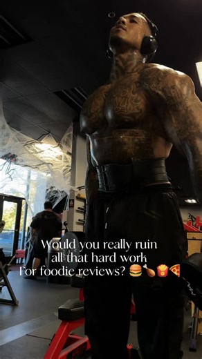 Anthony Wells on Instagram: "Know your goal look, be cognizant of your caloric deficit, and the ability to lock in around the clock, anything is possible! Eating what you want all the time won’t get you to your goals, but once you get to your goal, you can start eating what you want.. IN MODERATION 🫡💯 #fitness #fitnessmotivation #foodie #humor #gymlife"