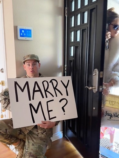 Emotional Soldier Surprise Proposal at Homecoming