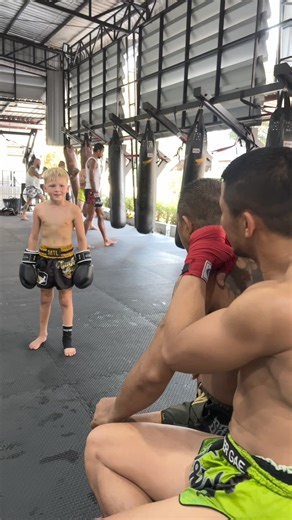 516K views · 10K reactions | Street Fighter Muay Thai version 壘 | Superbon Training Camp | Facebook