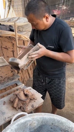 Colored bricks are produced using a special printing technique with artistic pigment powder. #brick