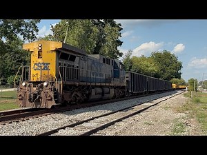 CSX 378 leads L412 LHF at Horse Cave