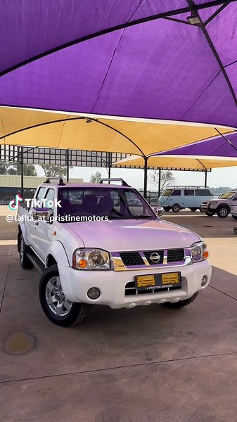 2017 Nissan Np300 2.4i Double Cab Hi-Rider For Sale