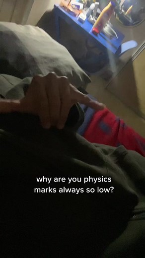 wait until the end😭 #fyp #viral #noelasvibes #greenscreen #Love #xyzbca #phyics #chem #fail #schoollife