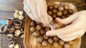 How to properly clean macadamia. Peel the nuts from the shell. Proper nutrition for vegetarians.