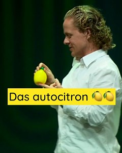 “Hva’ så rødder - ska’ vi hærde?” 🍋🍋🍋 Autocitronen kan også benyttes som drikkedunk til hjemmetræningen, hvis du vil imponere din familie eller dine roommates i denne tid 🏋️🚴 Se showet på anden.dk 👉 https://anden.dk/shows/anden-paa-coke/ | Anders "Anden" Matthesen