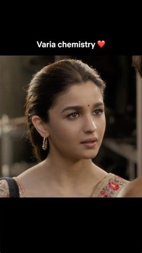 #AliaBhatt Is SO FLUSTERED By #VarunDhawan’s Flirtng 👀🤭 #Kalank #PeriodRomance