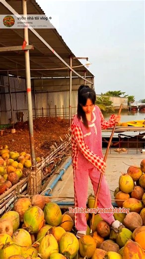 cũng là dích dừa khô mà sao lạ lắm 💥