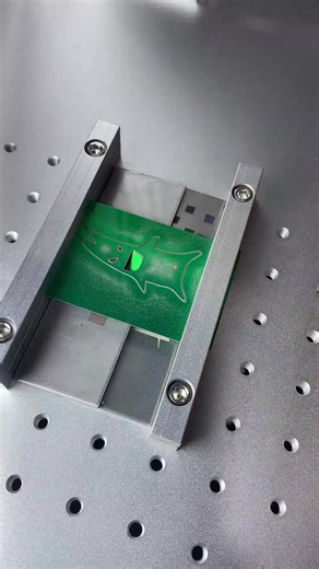 A 60W MOPA laser marking machine is used to cut aluminum with a thickness of 0.2mm. #lasermarkingmachine #lasercutting #mopa #triumphlaser | Best Laser Welding & Cleaning & Cutting & Marking Machine Manufacturer