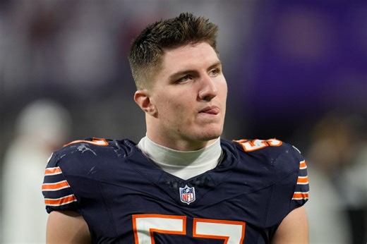 Bears welcome back Jack Sanborn, sign defensive lineman