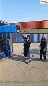 Rectangular & Square Steel Tubes Loading - Good Tools And Machinery In Daily Work