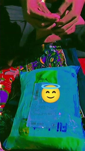 ‪@RitikRitik-u‬ Chroma Key: Editing mein 'Chroma Key' option se hara rang turant hat jata hai.