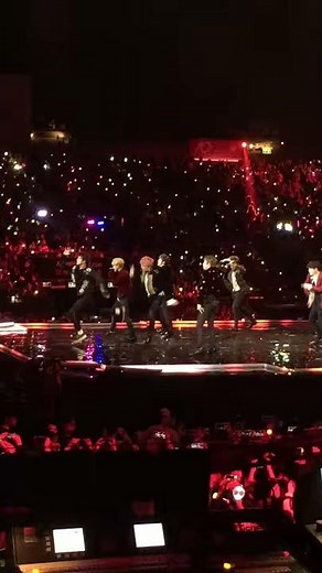 [Fancam] 161202 BTS 방탄소년단 FIRE 불타오르네 live @ 2016 MAMA in Hong Kong