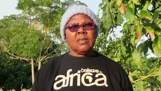 Women in agriculture award winner experiments with citrus fruit production Owner of Lyambezi foods, Agnes Limbo is broadening her farming operations by experimenting with citrus fruits production which are said to be incompatible with Namibia's desert climate. Limbo explained that the goal of the experiment is to prove that the Zambezi region can indeed be the food basket of the nation if given the chance. By: Ellen Shihepo Watch the full bulletin Mon - Fri at 19:00 on www.oneafrica.tv, YouTube,