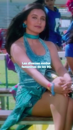 La moda de los años 90 fue una década de cambios, contrastes y libertad creativa, donde la cultura pop, la música, el cine y las subculturas juveniles transformaron la forma de vestir en una declaración de identidad. Fue un universo donde convivieron el minimalismo limpio y elegante con estéticas rebeldes como el grunge, el rave y el hip hop, junto a explosiones de color, revivals de los años 60 y 70 y nuevas formas de expresión estética. Marcada por supermodelos icónicas, diseñadores que redefi