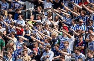 Se video: OB-fans tror på miraklet