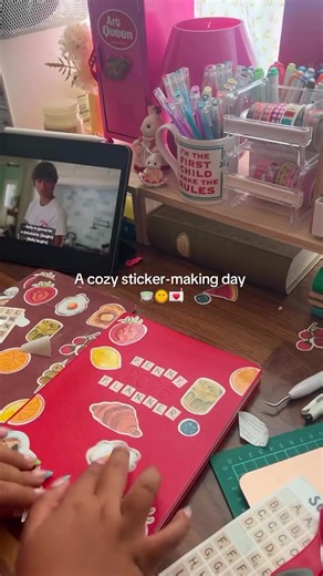From sticker making to planner decorating… what a day! ✨ We love seeing how a little creativity can turn your planner into something uniquely you. Find the perfect planners and accessories at the link in bio or your local Paper Source! 📸: @pennyppanni #academicplanners #planneraccessories #stickerlove #stickermaking #datedplanners #weeklyplanners #monthlyplanners #organizationplanners #deskorganization #papersource