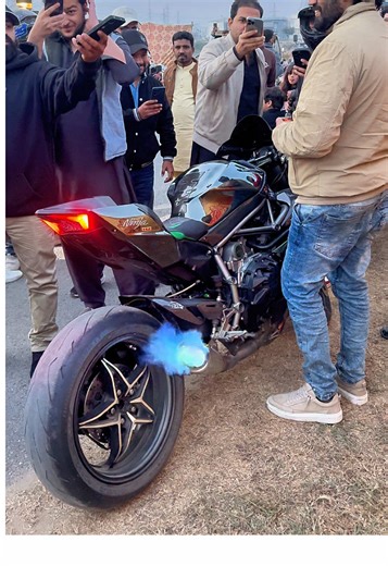 Hp4 vs H2: Which Bike Reigns Supreme?