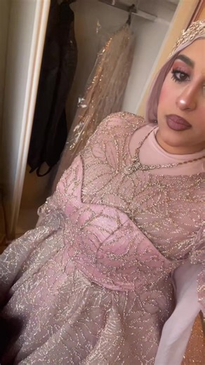 Cute Dress and Stunning Makeup Inspirations for Weddings and Proms