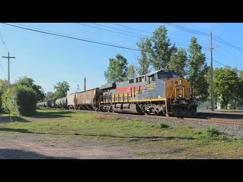 CSX 1972 (ES44AH - Family Lines System) Heritage Unit Coming Through On The West Shore!