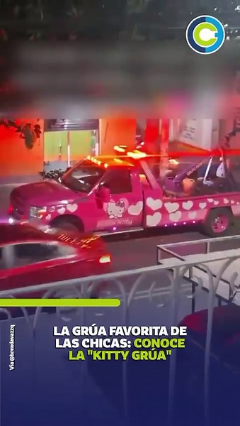 Un vehículo de asistencia vial decorado en tonos rosa y con el rostro de Hello Kitty se vuelve tendencia. Vía @brendavazzq