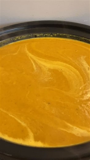We’re baaaack! And today’s soups are just what you need to start the New Year! Check out today’s menu below 👇 ~SOUPS~ Pumpkin coconut curry Chicken, yam and black bean ~HANDHELD~ Ham, cheddar, mayo, lady rose relish, and spinach PANINI ~BUDDHA BOWL~ Greek with hummus and tzatziki | The Rustic Pantry