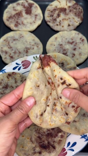 Pupusas de Frijol y Queso: Receta Rápida y Fácil