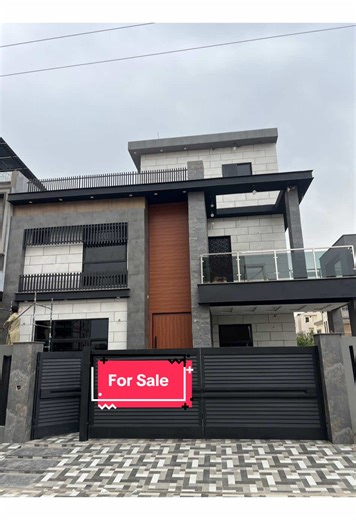 10 Marla Corner House for Sale in Park View City Lahore