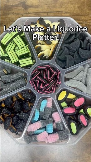 🐒⚫️Let’s make a LIQUORICE Candy Platter!⚫️🐒 #shorts