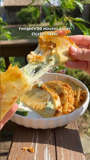 Chicken Tacos ready in 20 minutes 🌮✨#easyrecipes #chickentacos #crispytacos #dinnerideas