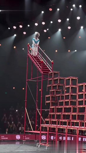 蒲公英的作品：戏曲舞台技术绝活解析