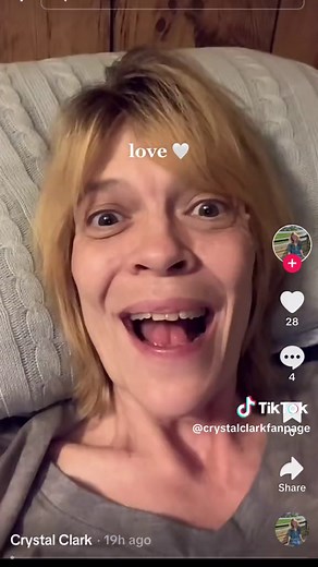 Explorando la magia de los cristales con Crystal Clark