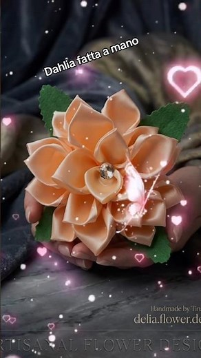 Dalia fatta a mano: fiore di stoffa 🌸 #dalia #fiori #fattoamano #creazioni #handmade