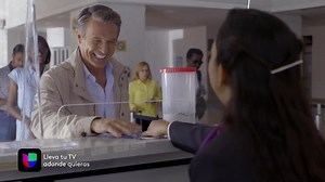 Una noche de copas, una noche loca y que el gringo se nos enamoró ❤ Ponte al día en #LaMexicanaYElGueroUS en nuestras apps y no te pierdas el episodio de esta noche. | UnivisionApp