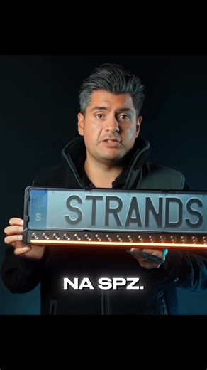 Už nikdy nejezděte ve tmě! 🚀 Představujeme revoluční Strands Nuuk D-Line 20" – přídavné dálkové světlo chytře integrované přímo do držáku SPZ. Získejte masivní dosah přes 492 metrů a ohromujících 9 600 skutečných lumenů! | Enatruck sro