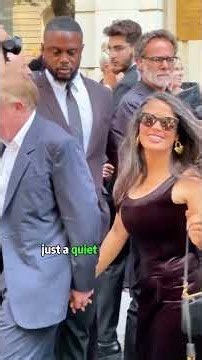 She's 60 he's 64.Sowhy hasSalma Hayek always remainedfaithfu François-HenriPinault for over 17 years